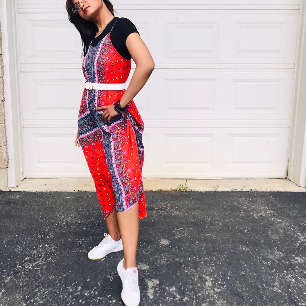Red Printed Vintage V Neck Maxi Dress size 2